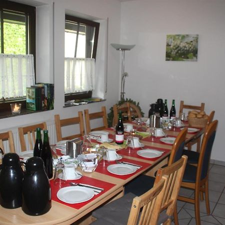 Burg  Weingut Christian Bucher المظهر الخارجي الصورة